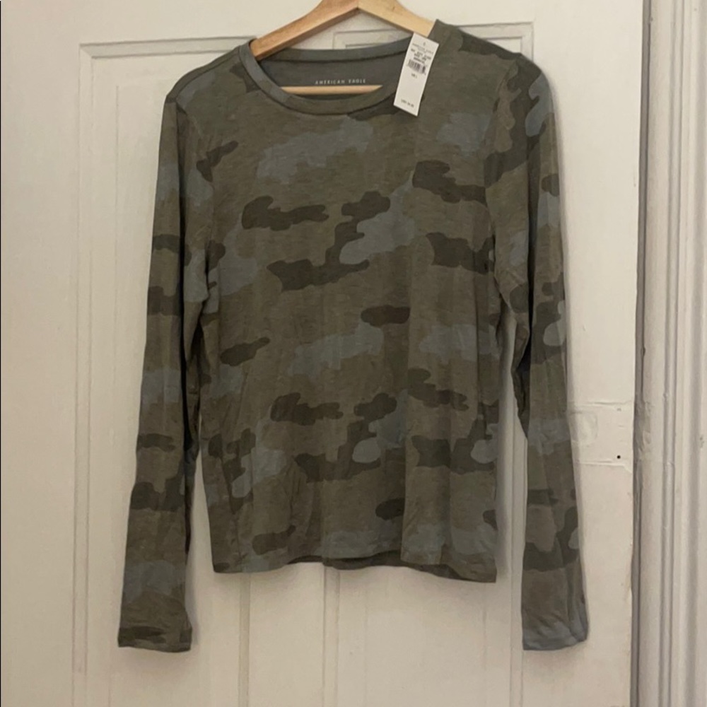 NWT American Eagle long sleeve